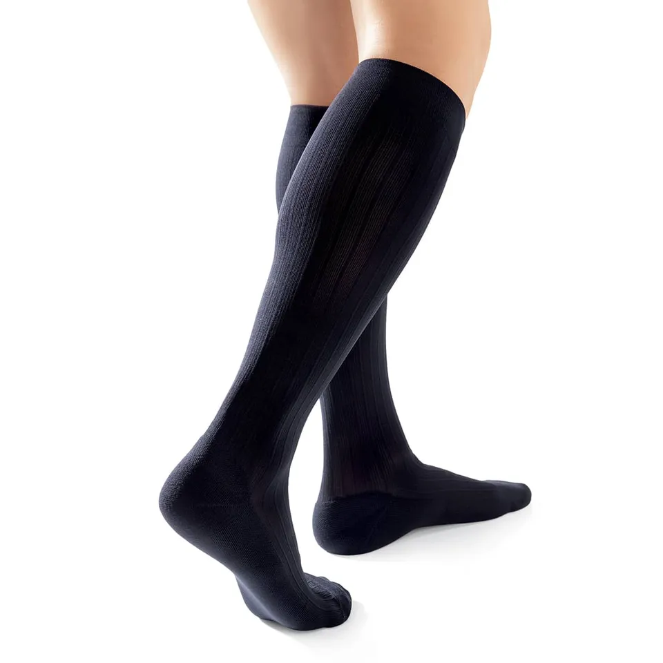 orliman-chaussettes-de-compression-voyage image 1